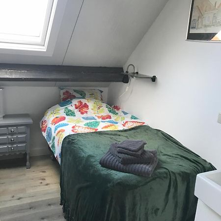 Boerderij De Zalm Bed and Breakfast Schalkwijk Exteriör bild