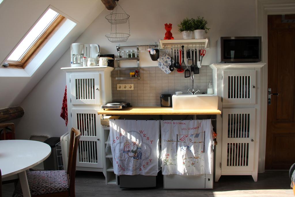 Boerderij De Zalm Bed and Breakfast Schalkwijk Rum bild