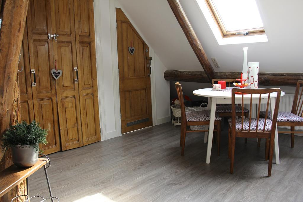 Boerderij De Zalm Bed and Breakfast Schalkwijk Rum bild